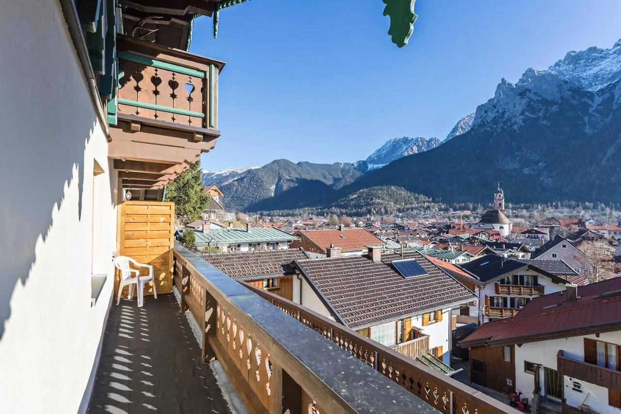 Apartment Ferienwohnung Amethyst Mittenwald